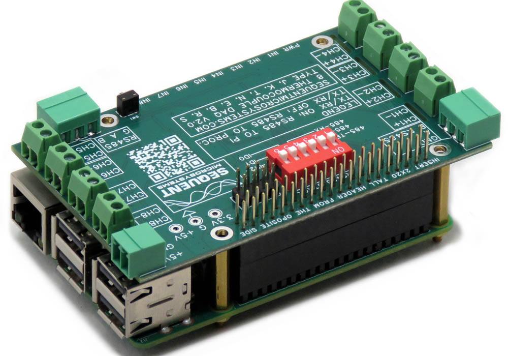 Eight thermocouples data acquisition stackable HAT for Raspberry Pi with multiple terminal connectors and DIP switch configuration