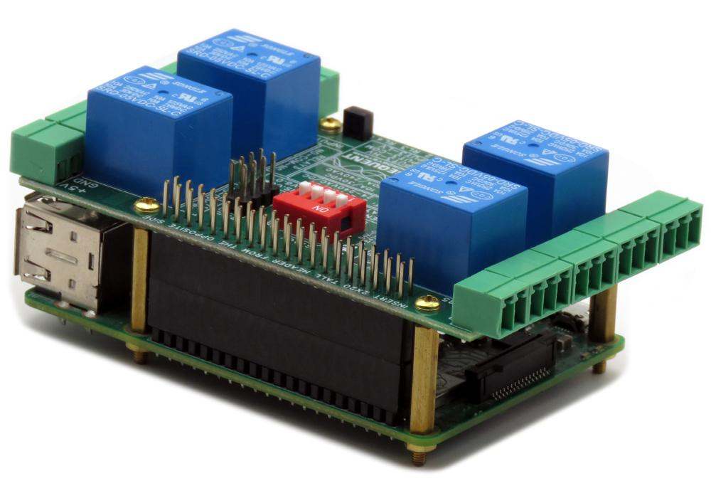Four Relayd 4 Inputs HAT side view 4